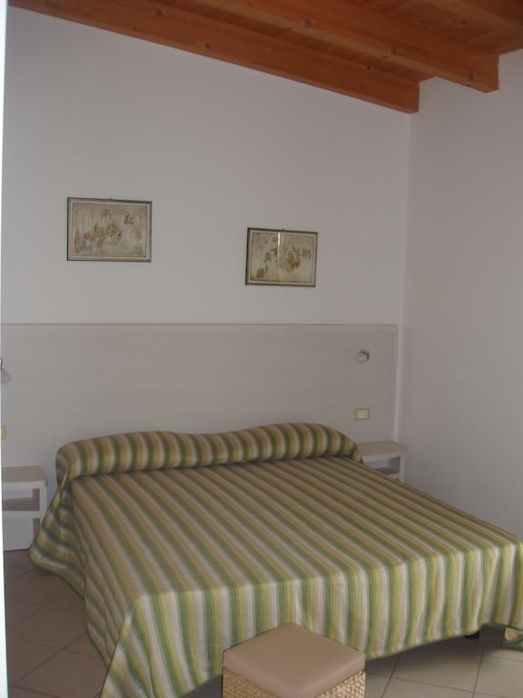 Residence Candeloro Francavilla Al Mare Habitación foto